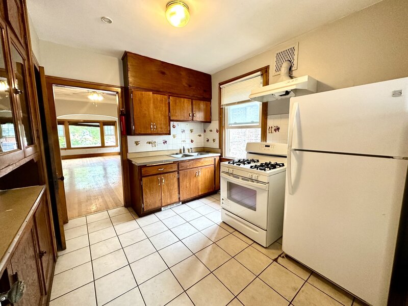 2010 S 11th Avenue Maywood IL 60153