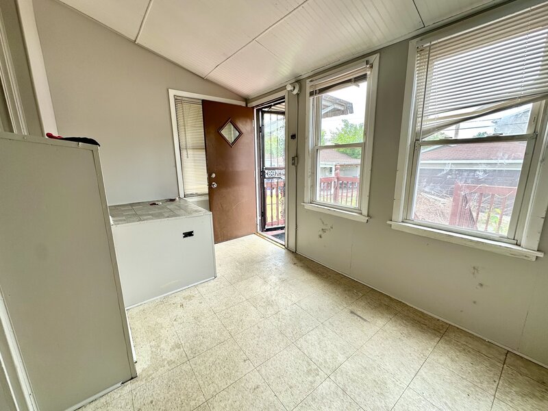 2010 S 11th Avenue Maywood IL 60153