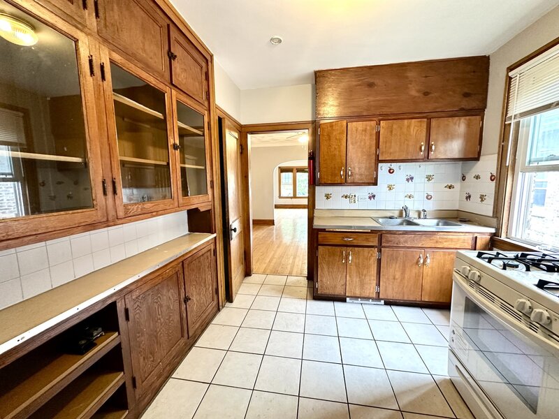 2010 S 11th Avenue Maywood IL 60153