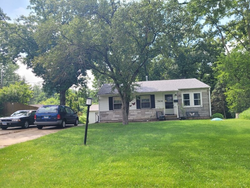 7806 Westview Street Woodridge IL 60517