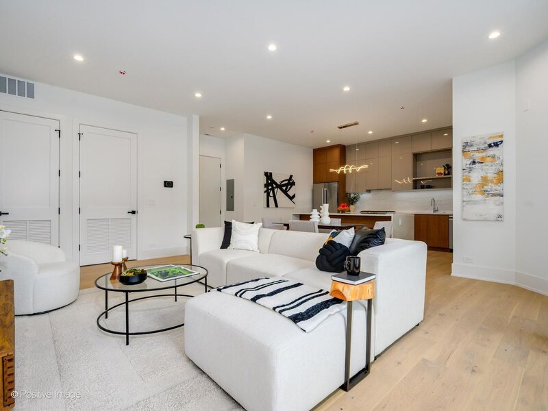 515 W Elm Street Chicago IL 60610