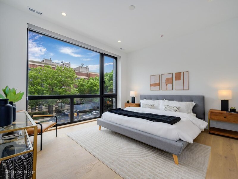 515 W Elm Street Chicago IL 60610