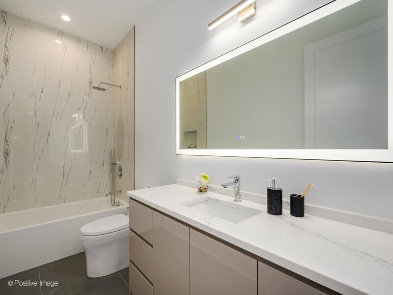 515 W Elm Street Chicago IL 60610