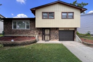 Photo of 20018 Lakewood Avenue Lynwood IL 60411