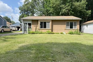 Photo of 2113 22 1/2 Avenue Rock Island IL 61201