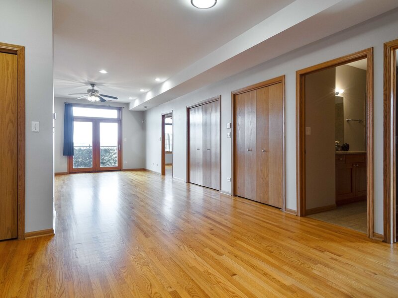 641 E Pershing Avenue Chicago IL 60653