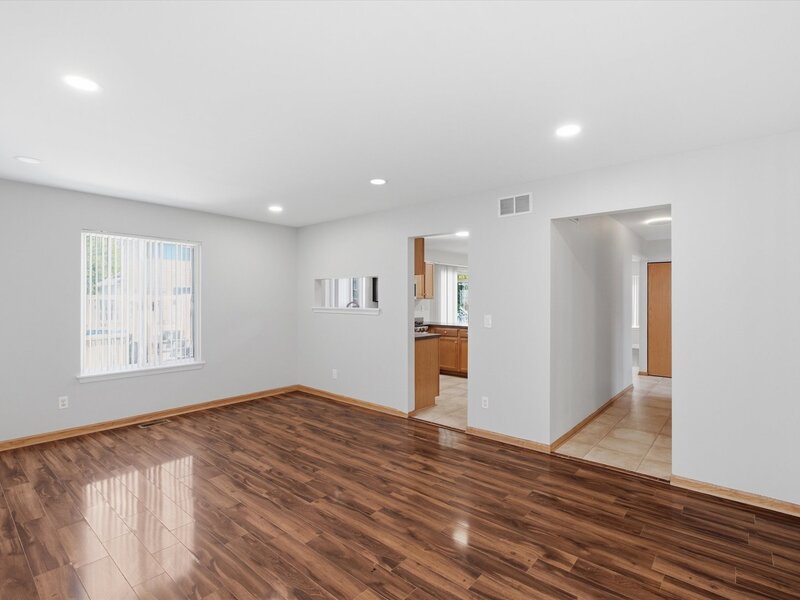 1986 Wedgewood Circle Romeoville IL 60446