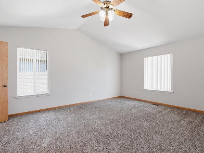 1986 Wedgewood Circle Romeoville IL 60446