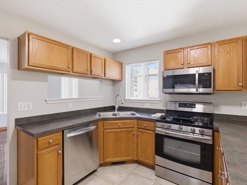 1986 Wedgewood Circle Romeoville IL 60446
