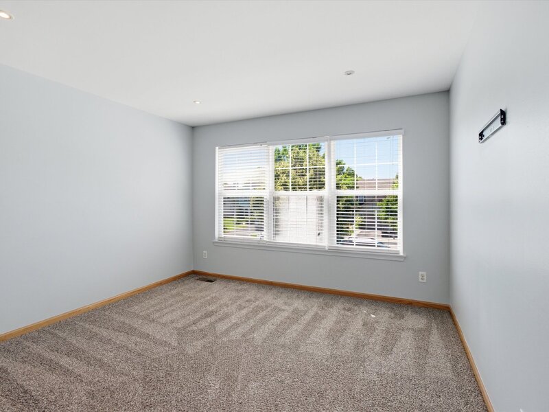1986 Wedgewood Circle Romeoville IL 60446