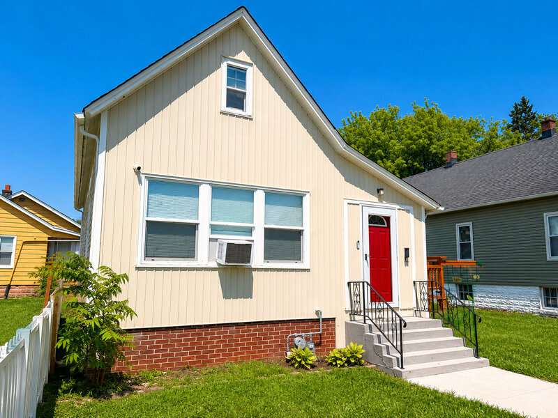 1729 Jackson Street North Chicago IL 60064
