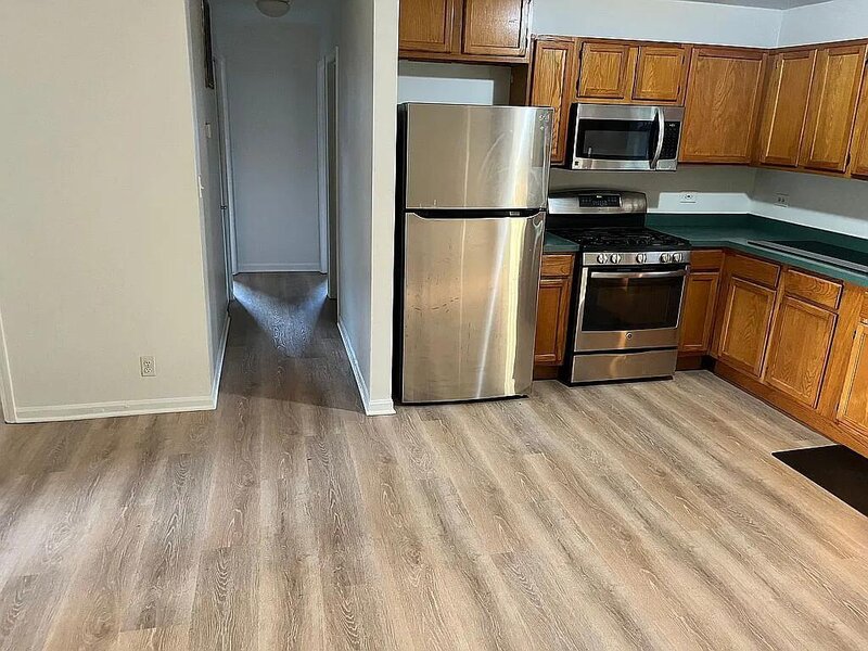 4812 W Howard Street Mchenry IL 60051