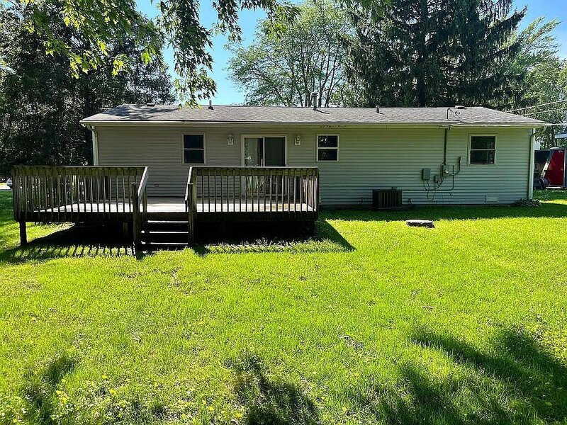 4812 W Howard Street Mchenry IL 60051