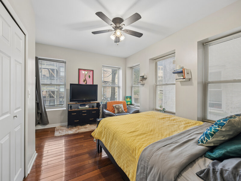 4731 S Ingleside Avenue Chicago IL 60615