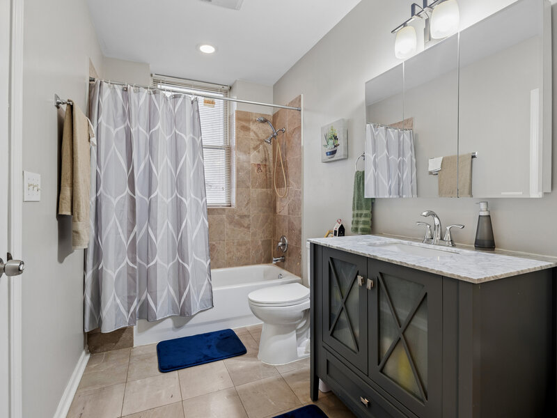 4731 S Ingleside Avenue Chicago IL 60615