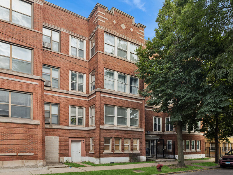 4731 S Ingleside Avenue Chicago IL 60615