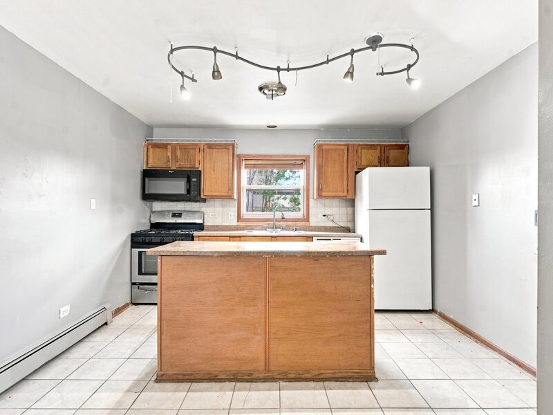 10747 S Harlem Avenue Worth IL 60482