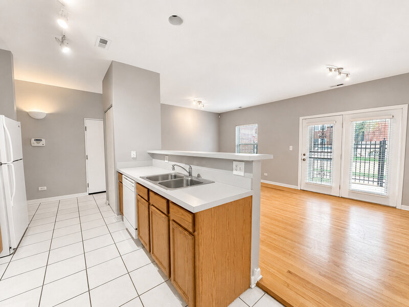 803 E 41st Street Chicago IL 60653