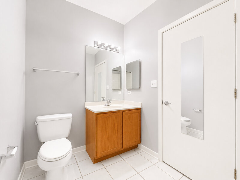 803 E 41st Street Chicago IL 60653