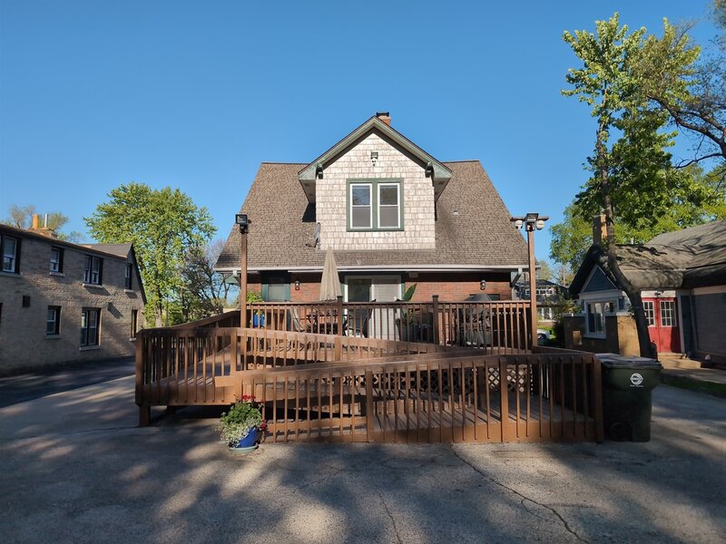 417 N Hough Street Barrington IL 60010