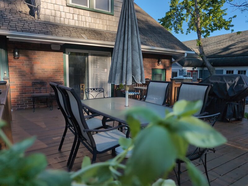 417 N Hough Street Barrington IL 60010