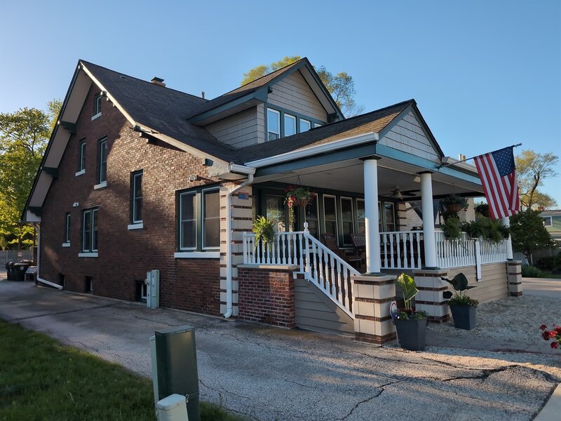 417 N Hough Street Barrington IL 60010