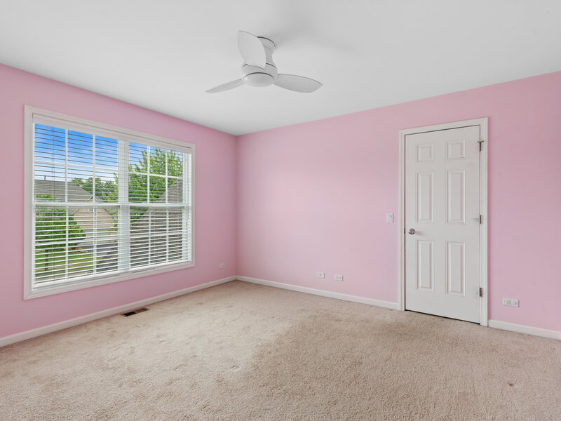 1790 Queensport Drive Crystal Lake IL 60014