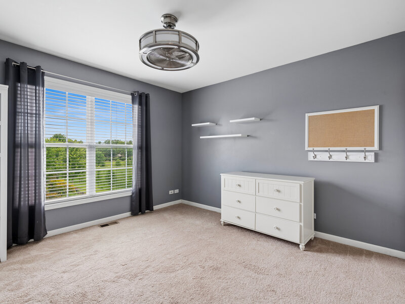 1790 Queensport Drive Crystal Lake IL 60014