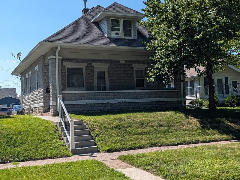 258 7th Street Silvis IL 61282