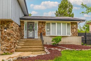 Photo of 17108 Evans Drive South Holland IL 60473