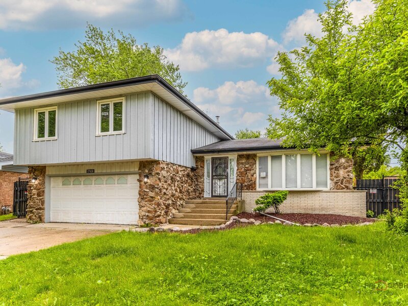17108 Evans Drive South Holland IL 60473