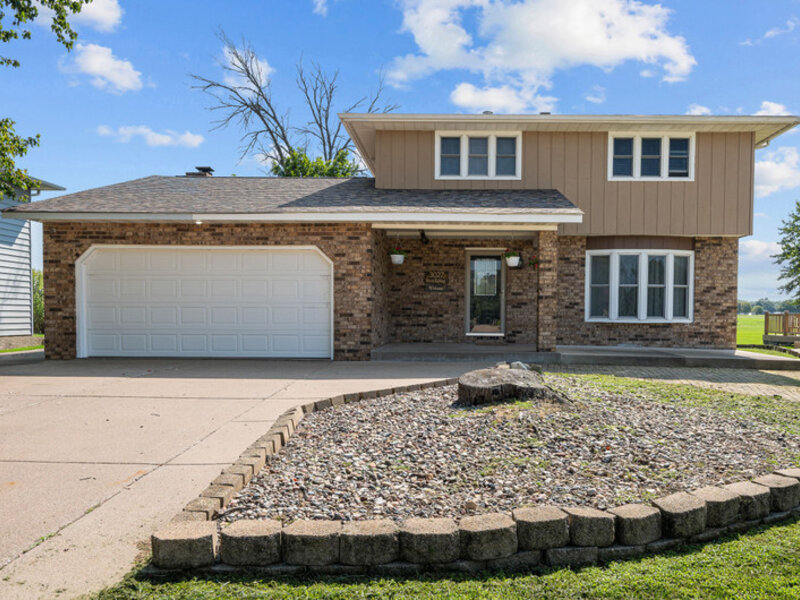3027 Kelling Street Davenport IA 52804