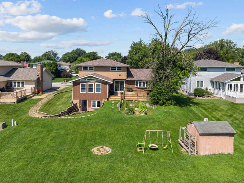 3027 Kelling Street Davenport IA 52804
