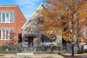 Photo of 2242 W Taylor Street Chicago IL 60612