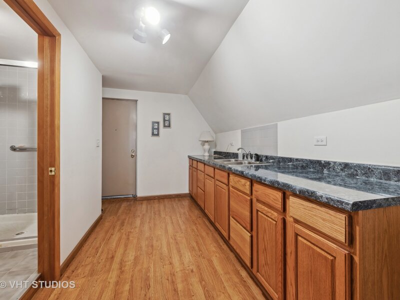 2242 W Taylor Street Chicago IL 60612