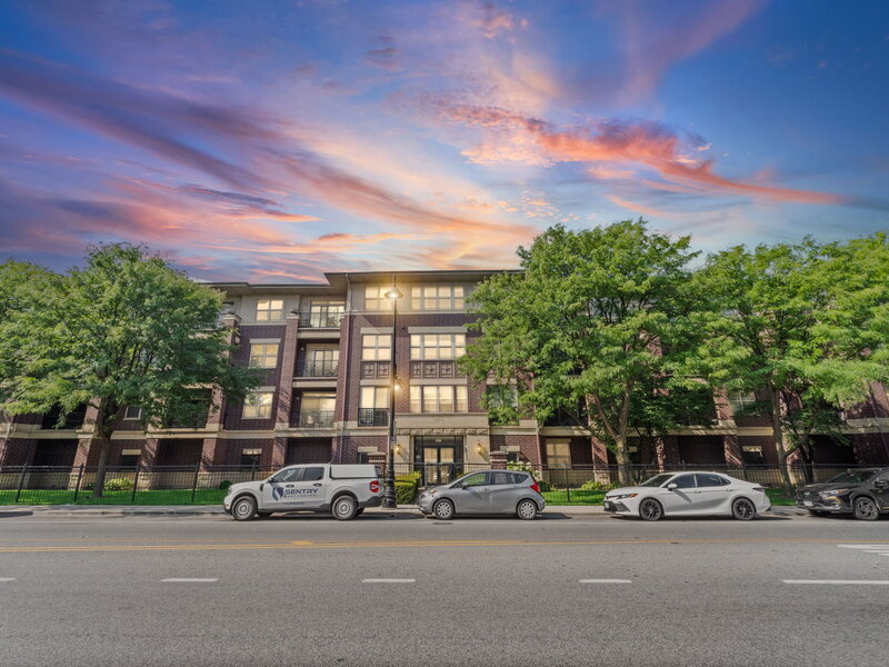 6436 Roosevelt Road Oak Park IL 60304