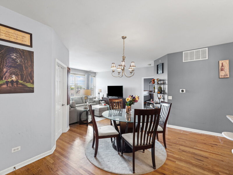 6436 Roosevelt Road Oak Park IL 60304
