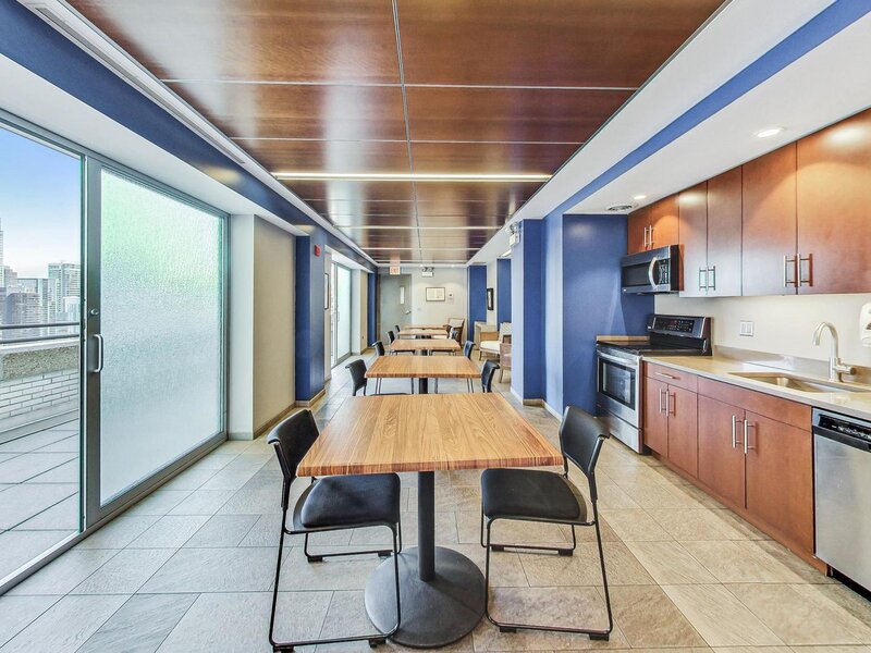 777 N Michigan Avenue Chicago IL 60611