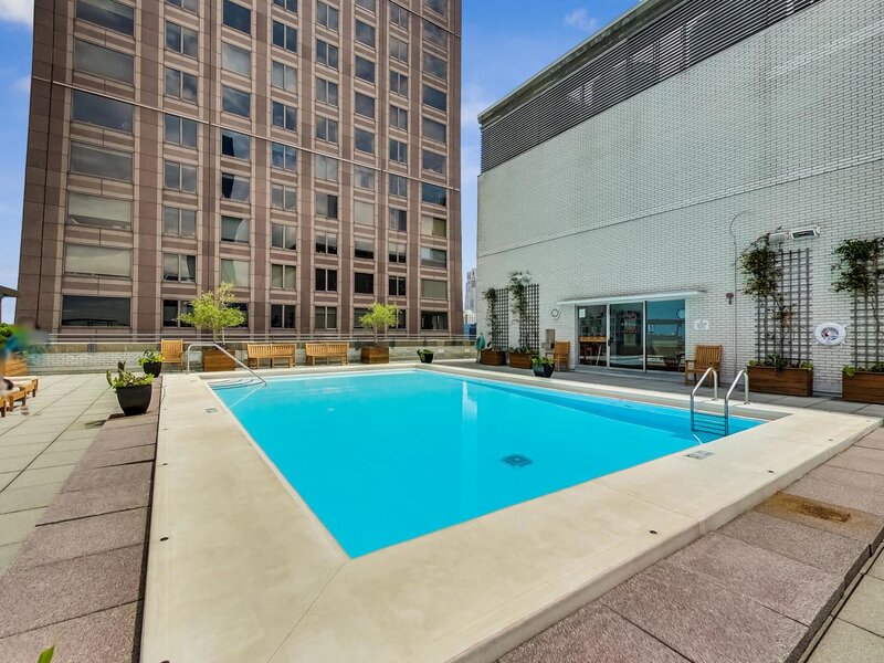 777 N Michigan Avenue Chicago IL 60611