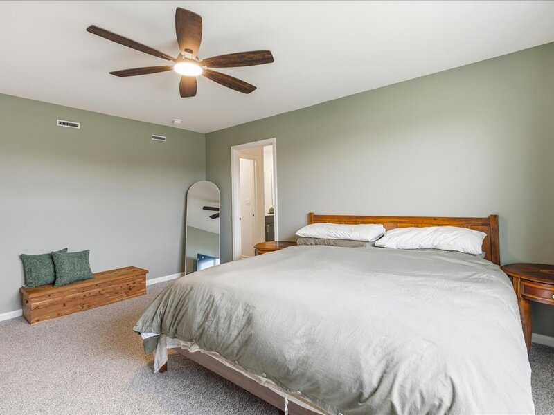 116 Fieldcrest Avenue Hampshire IL 60140