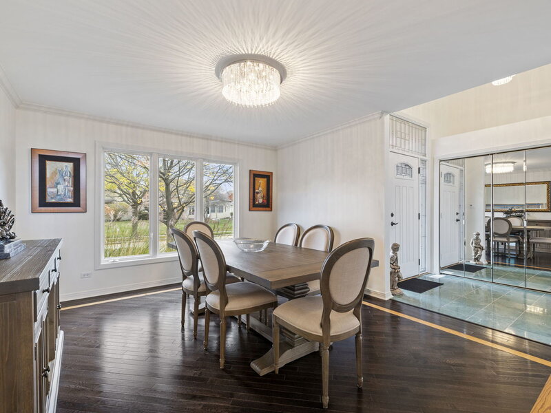 1319 Cranbrook Circle Aurora IL 60502