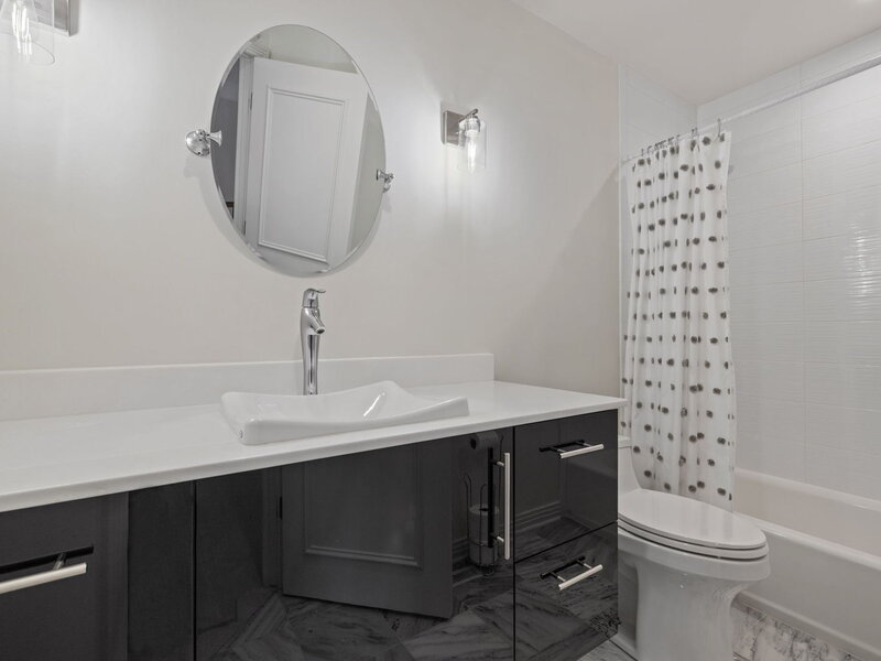 1319 Cranbrook Circle Aurora IL 60502