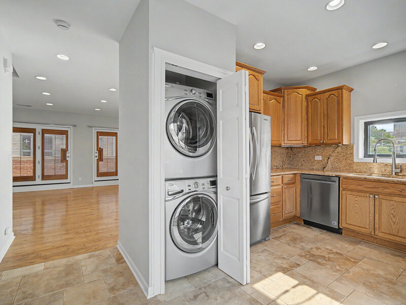 727 S Ashland Avenue Chicago IL 60607