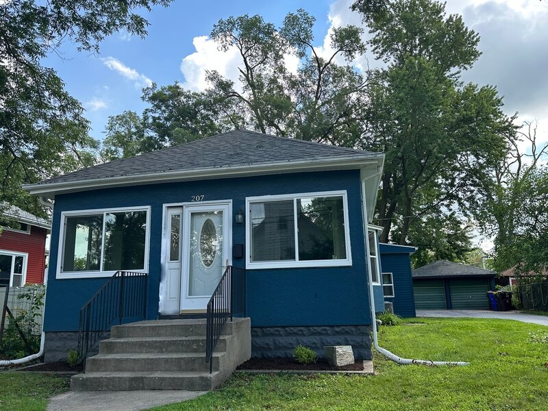 207 Schwab Street Thornton IL 60476