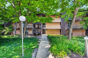 Photo of 5603 Lakeside Drive Lisle IL 60532 Unit 3C