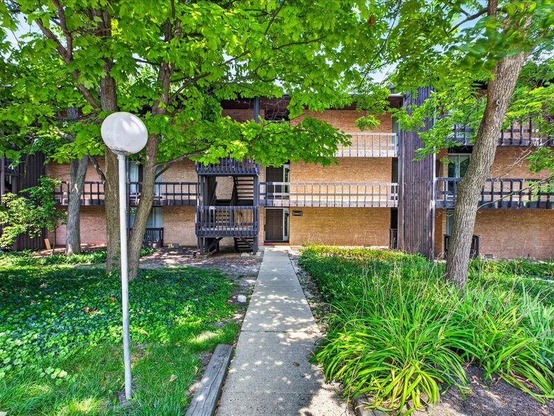 5603 Lakeside Drive Lisle IL 60532