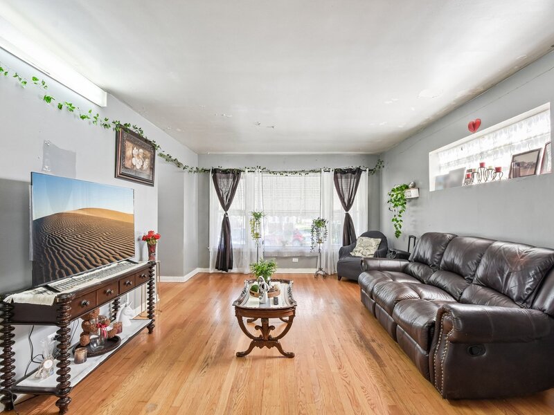 3458 W 72nd Place Chicago IL 60629