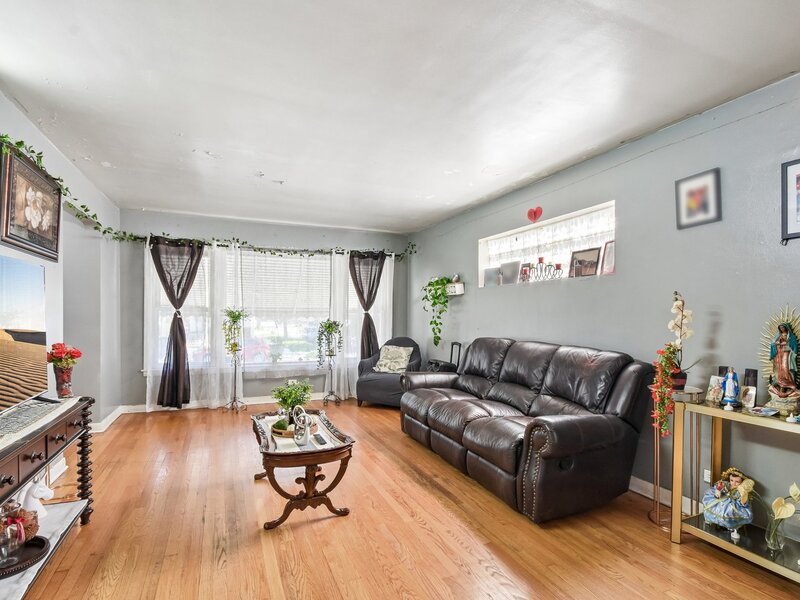 3458 W 72nd Place Chicago IL 60629