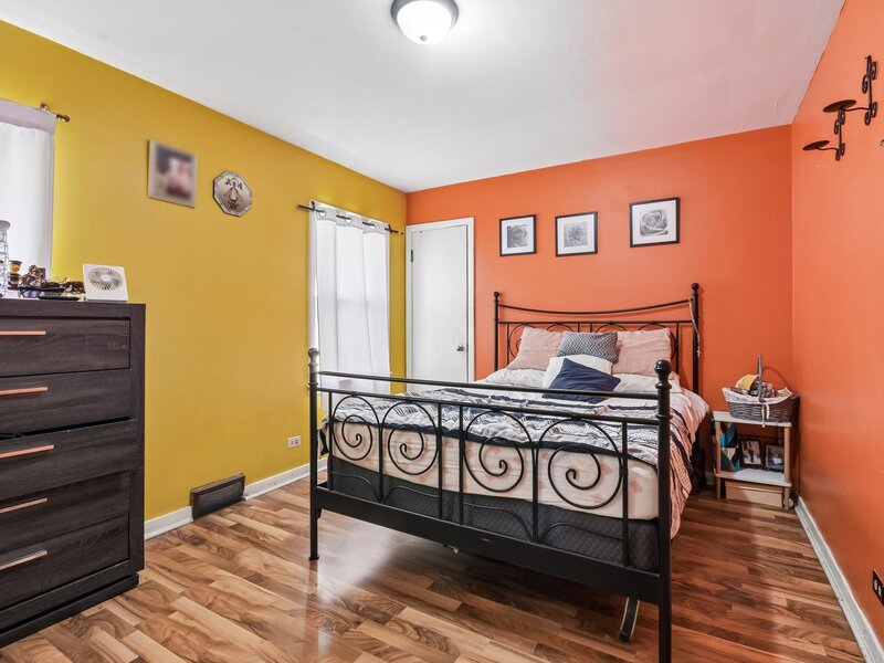 3458 W 72nd Place Chicago IL 60629