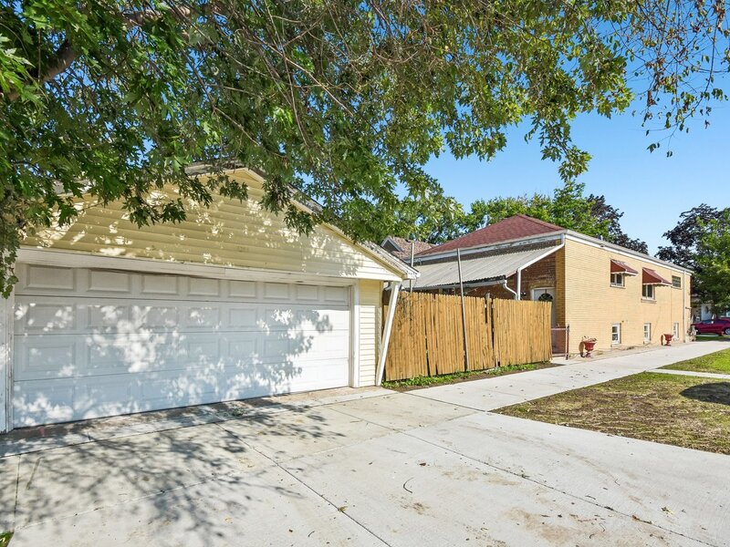 3458 W 72nd Place Chicago IL 60629